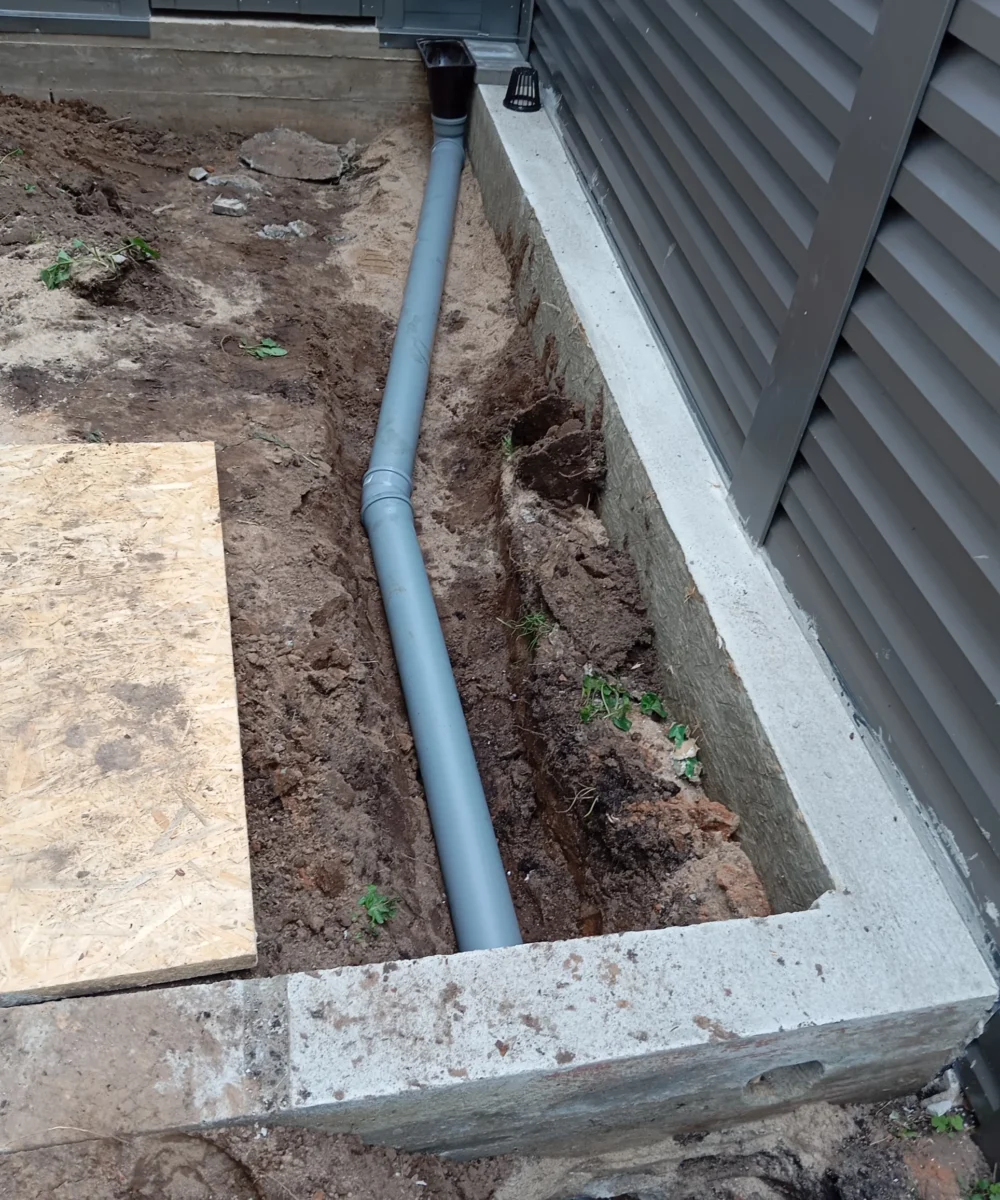 įrengta lietaus kanalizacija